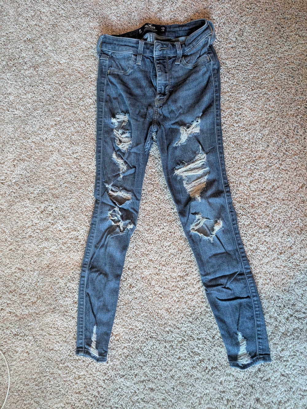 Hollister Women's Ripped Medium Blue Skinny Jeans - Picture 3 of 4